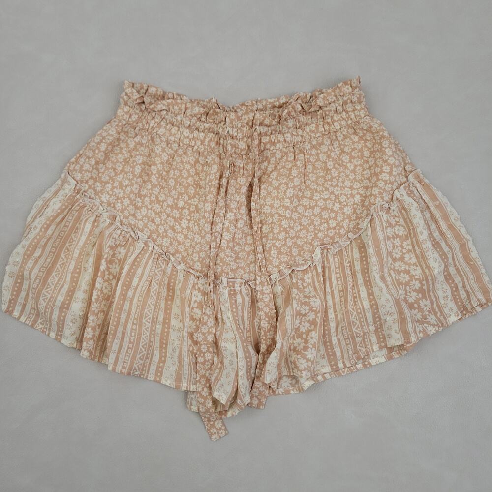 HER ENTIRE NAME SAYS GRACE Skort Med Cottagecore Tan Floral Ruffle Mini Shorts M
